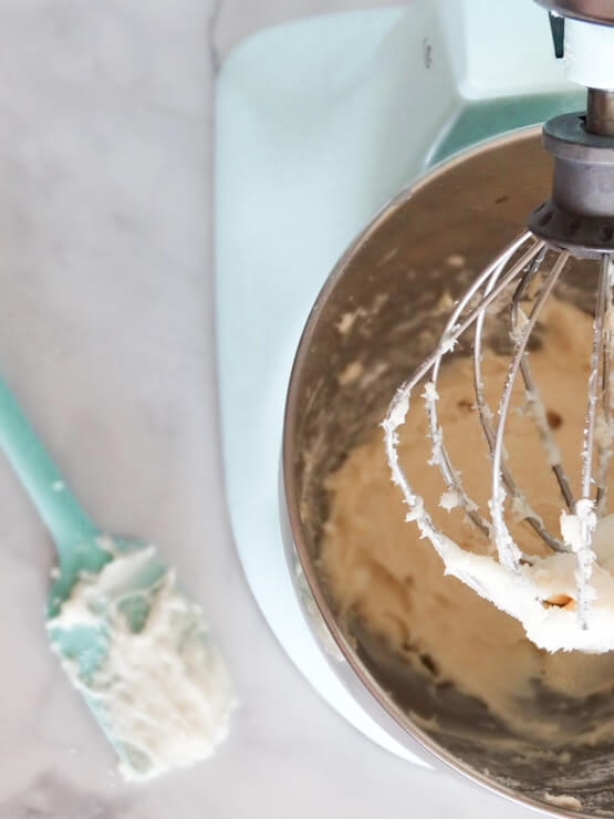 Baileys Whipped Cream Recipe: A Delicious Topping