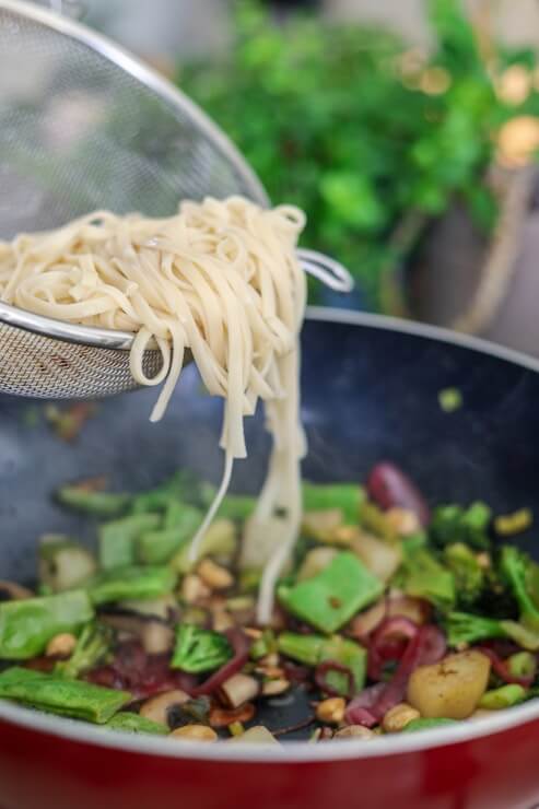 Vegan Stuffed Spaghetti Squash Recipes for Easy Dinners